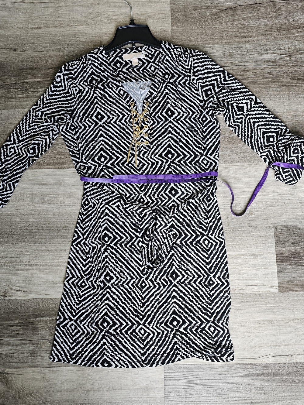 MICHAEL Michael Kors Black and White Geometric Lace-Up Long Sleeve Dress - Picture 9 of 16